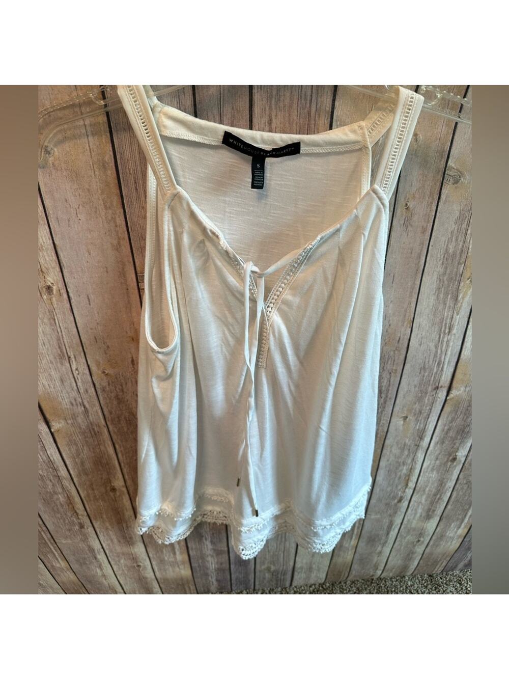 White House Black Market Tank Top Size Small, lightweight, white